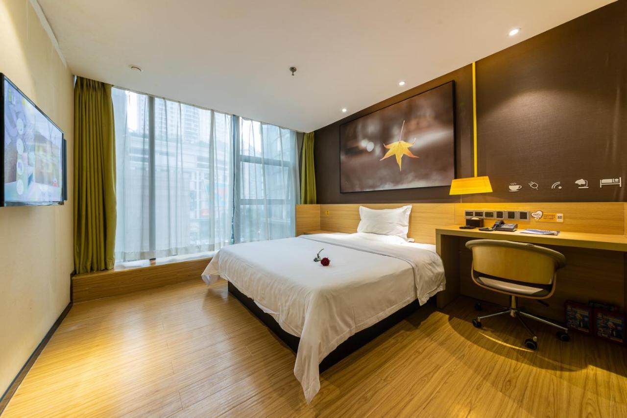 Iu Hotel Chongqing Jiefangbei Exterior photo